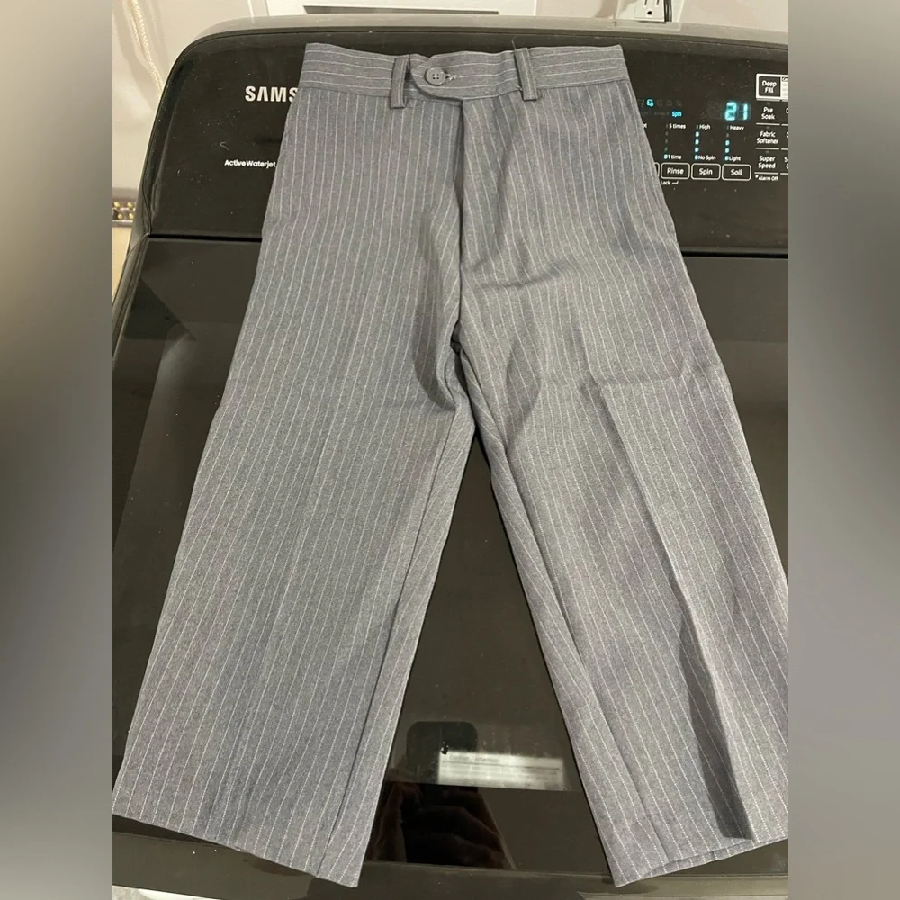 Children’s boys 3 piece suit gray pin stripe size 4T - Picture 4 of 8